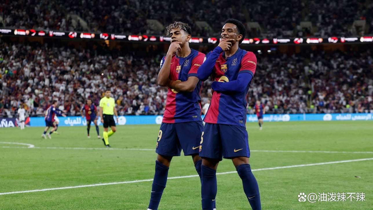 开云体育-莱万多夫斯基重返赛场，刷新纪录首场状态出色，皇家马德里观众沸腾！-开云体育