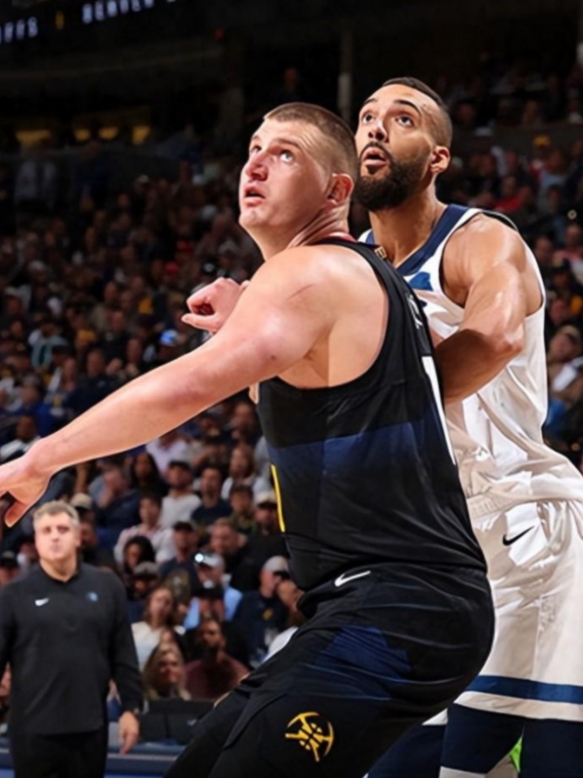 开云手机在线登陆入口-包含莱万多夫斯基迎来二十赛季出色发挥，掘金观众热烈欢呼！上演精彩一战的词条-开云手机在线登陆入口