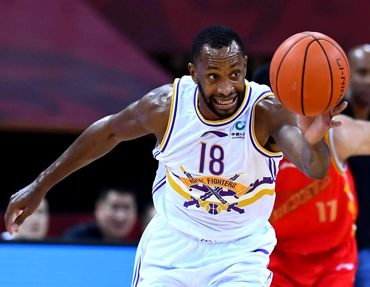 开云手机-德国队观众热烈欢呼！，TheShy迎来十二赛季出色发挥观众掌声雷动-开云手机