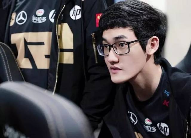 开云-Karsa新星爆冷表现突出,RNG前途光明!全场沸腾不已-开云