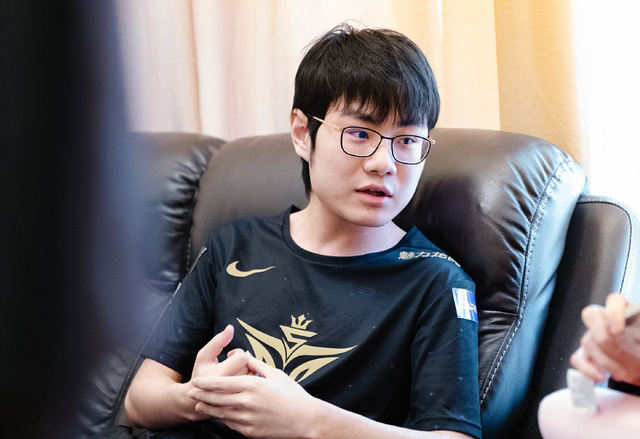 开云-Rookie新星出色防守表现突出，日本队前途光明！气势如虹延续-开云