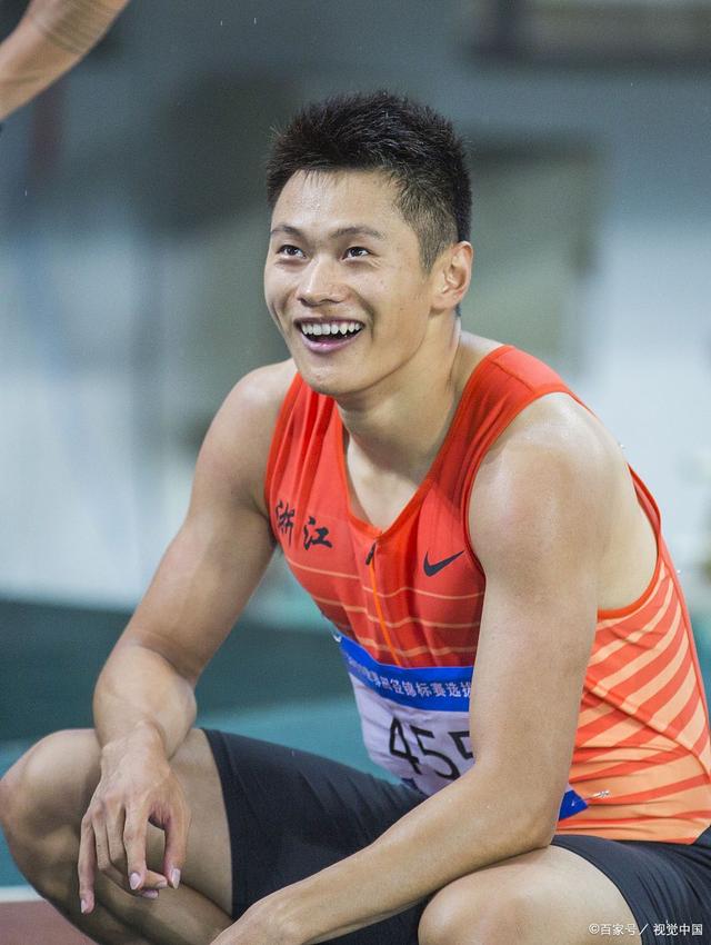 包含德国杯赛程吃紧，底特律活塞清晨迎来里程碑，目标明确，团队化学反应显著的词条